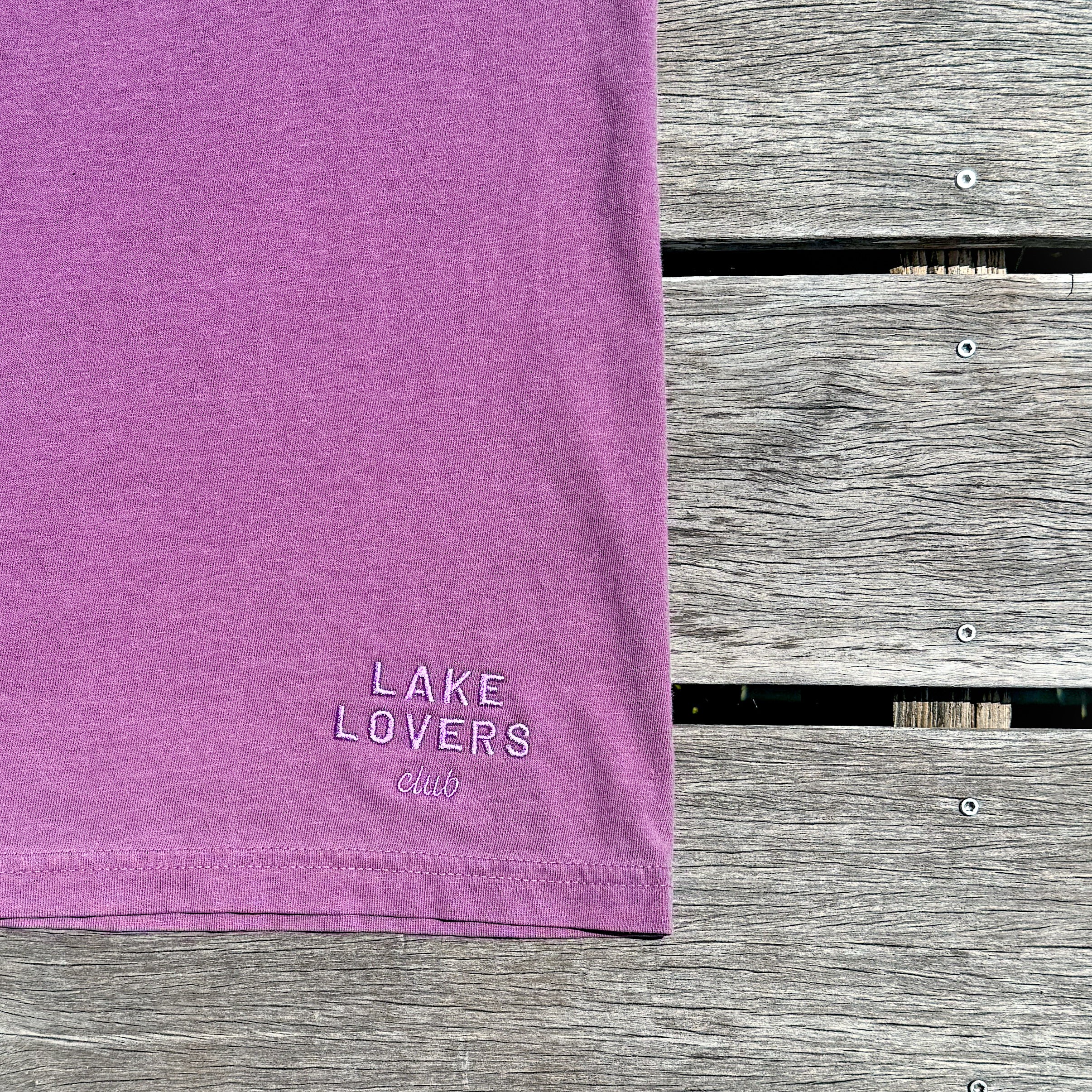 ski girl tee berry